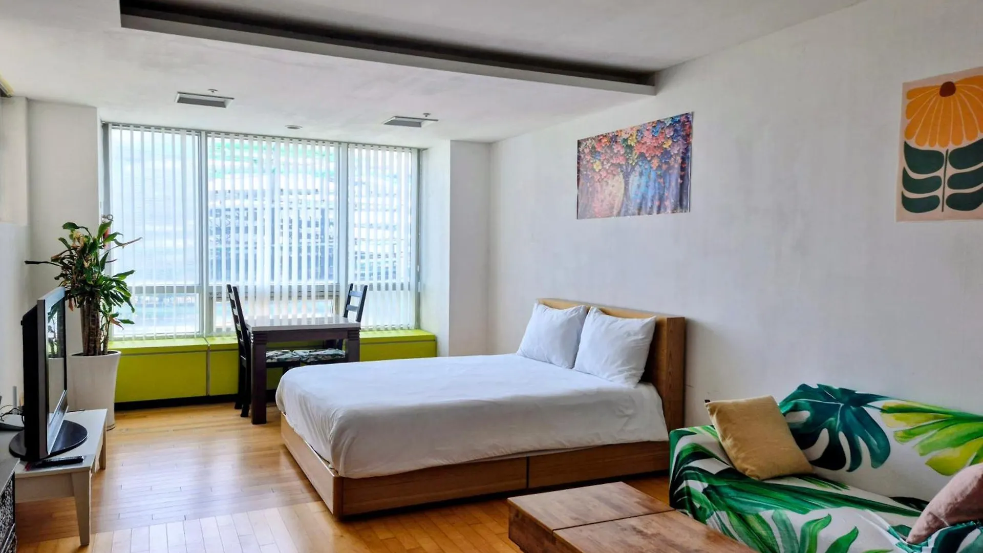 Cozy - Bright Studio Incheon Korsel